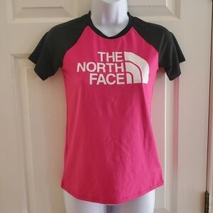 Pink The North Face UPF 50 FlashDry Amphibious Wake Boarding Beach Sun Tee